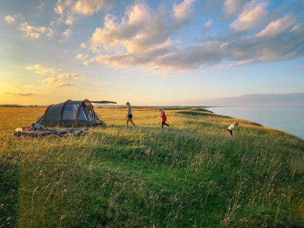 Plaisirs balnéaires et détente au camping à sanary-sur-mer